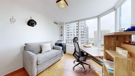 880 Grandview Way Toronto ON M2N 7B2