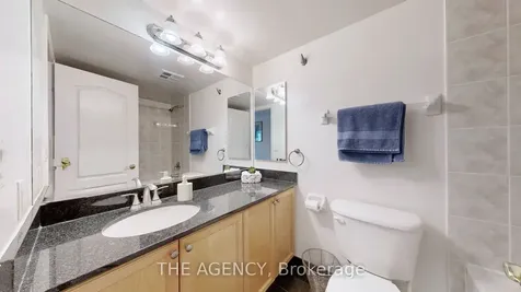 880 Grandview Way Toronto ON M2N 7B2