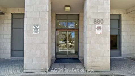 880 Grandview Way Toronto ON M2N 7B2