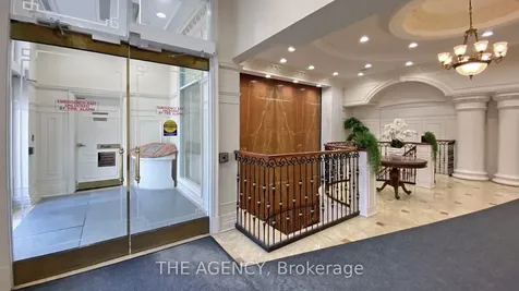880 Grandview Way Toronto ON M2N 7B2