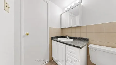260 Seneca Hill Drive Toronto ON M2J 4S6