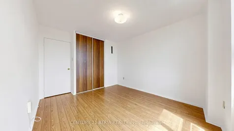 260 Seneca Hill Drive Toronto ON M2J 4S6
