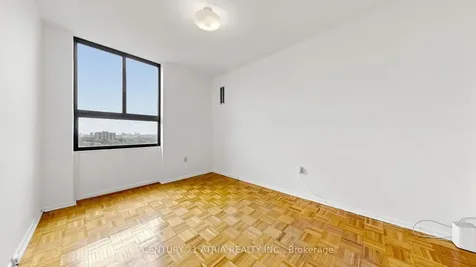 260 Seneca Hill Drive Toronto ON M2J 4S6