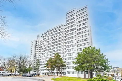 3000 Bathurst Street Toronto ON M6B 3B4