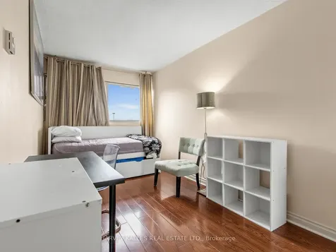 55 Sunny Glenway Toronto ON M3C 2Z5