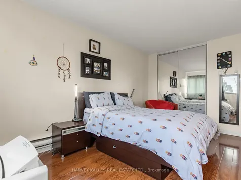 55 Sunny Glenway Toronto ON M3C 2Z5