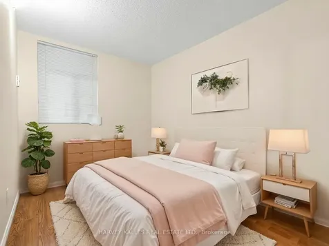55 Sunny Glenway Toronto ON M3C 2Z5