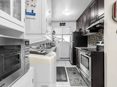 55 Sunny Glenway Toronto ON M3C 2Z5