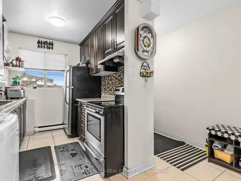 55 Sunny Glenway Toronto ON M3C 2Z5