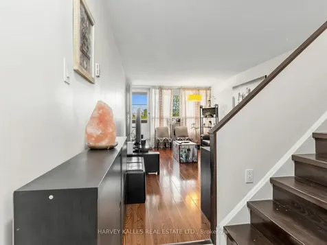 55 Sunny Glenway Toronto ON M3C 2Z5