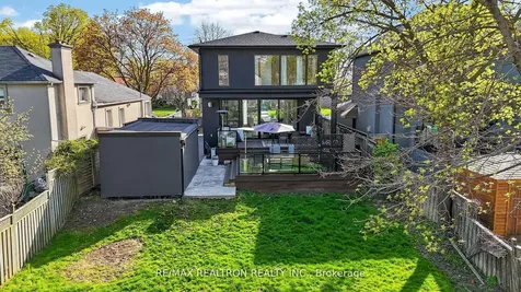 17 Lynnhaven Road Toronto ON M6A 2K7