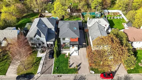 17 Lynnhaven Road Toronto ON M6A 2K7
