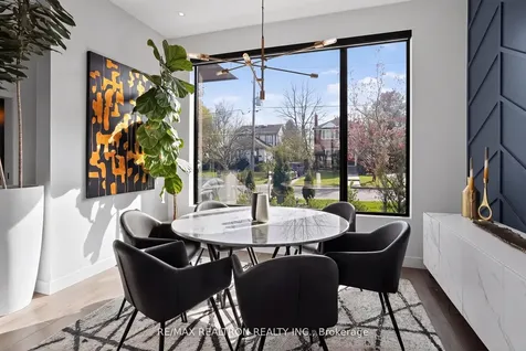 17 Lynnhaven Road Toronto ON M6A 2K7