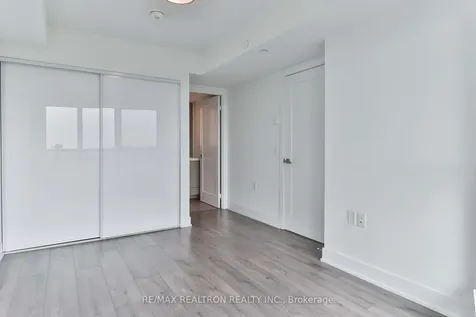 585 Bloor Street E Toronto ON M4W 0B3