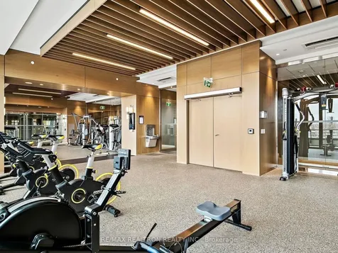 585 Bloor Street E Toronto ON M4W 0B3