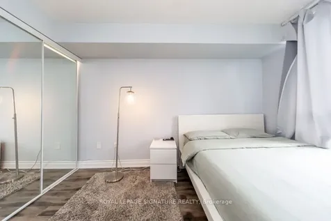 5 Concorde Place Toronto ON M3C 3M8