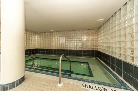 5 Concorde Place Toronto ON M3C 3M8