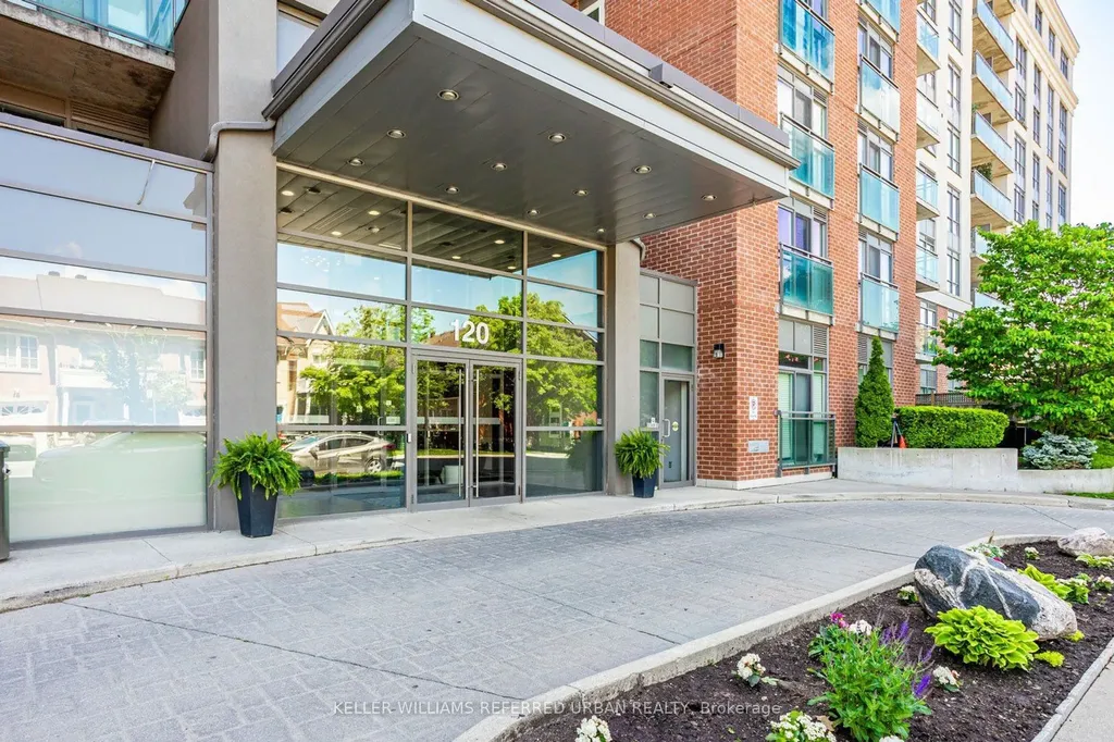 120 Dallimore Circle Toronto ON M3C 4J1