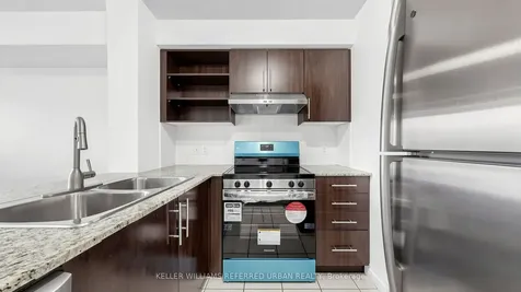 120 Dallimore Circle Toronto ON M3C 4J1
