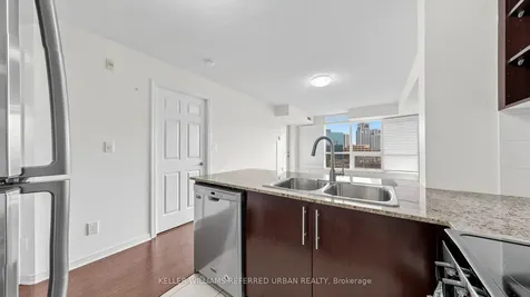 120 Dallimore Circle Toronto ON M3C 4J1