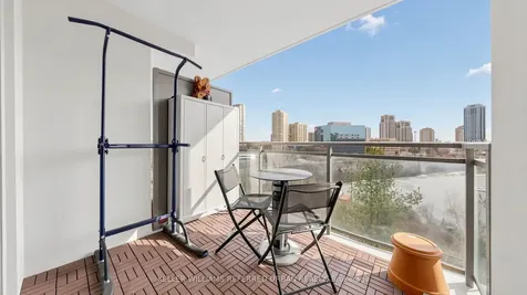 120 Dallimore Circle Toronto ON M3C 4J1