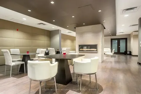 120 Dallimore Circle Toronto ON M3C 4J1
