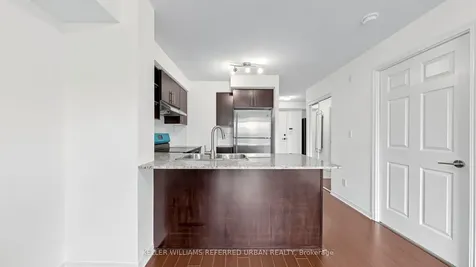 120 Dallimore Circle Toronto ON M3C 4J1