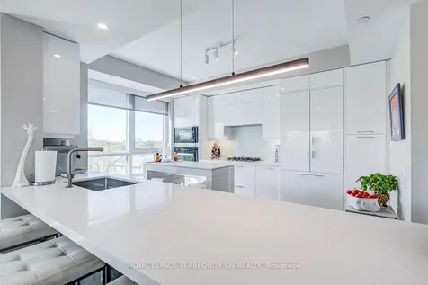 3 Southvale Drive Toronto ON M4G 1G1