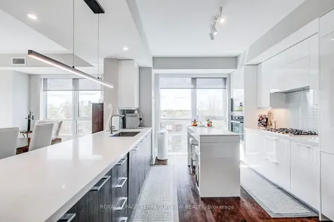 3 Southvale Drive Toronto ON M4G 1G1