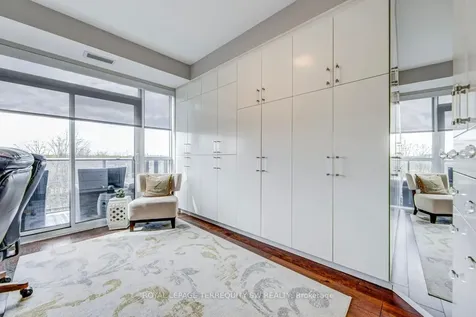3 Southvale Drive Toronto ON M4G 1G1