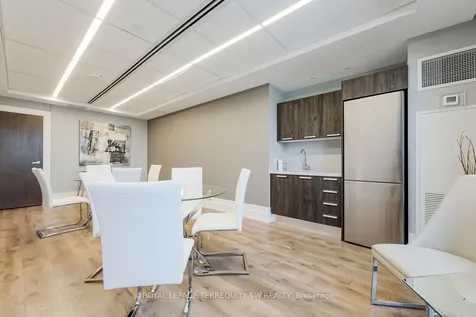 3 Southvale Drive Toronto ON M4G 1G1