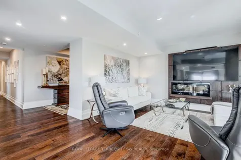3 Southvale Drive Toronto ON M4G 1G1