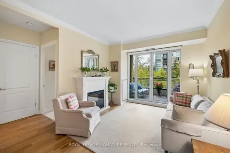 11 William Carson Crescent Toronto ON M2P 2G1
