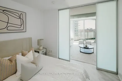 1 Edgewater Drive Toronto ON M5A 0L1