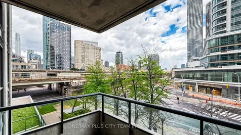 16 Yonge Street Toronto ON M5E 2A1