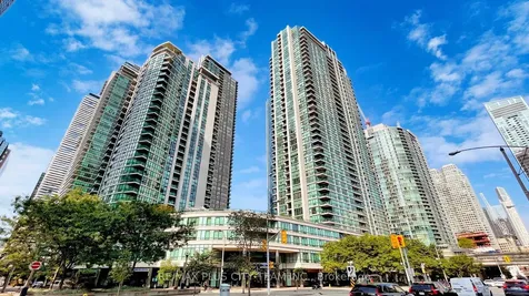 16 Yonge Street Toronto ON M5E 2A1