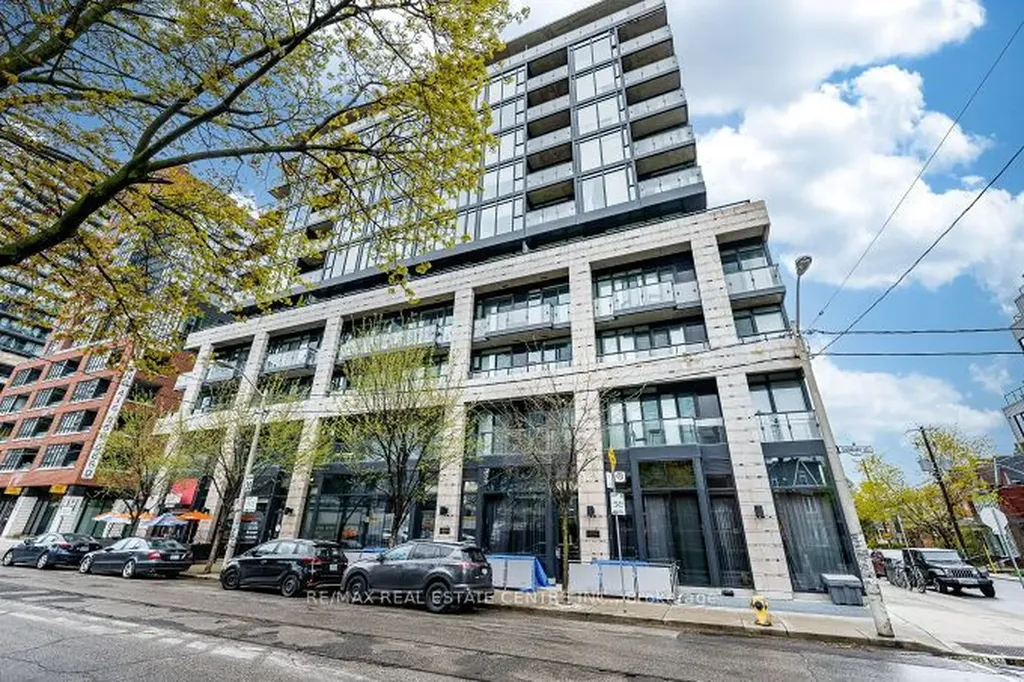 8 Dovercourt Road E Toronto ON M6J 0B6