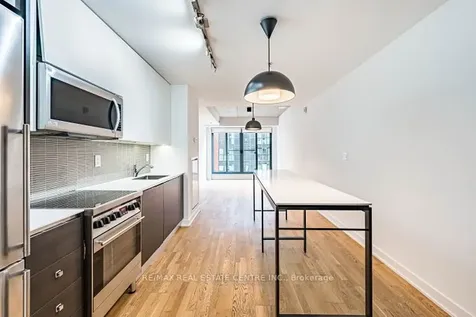 8 Dovercourt Road E Toronto ON M6J 0B6