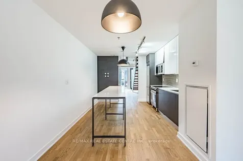 8 Dovercourt Road E Toronto ON M6J 0B6