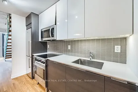 8 Dovercourt Road E Toronto ON M6J 0B6