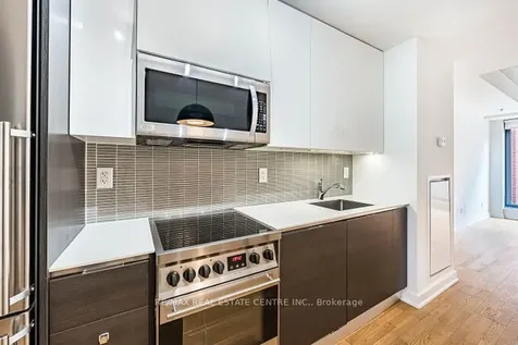 8 Dovercourt Road E Toronto ON M6J 0B6