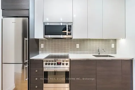 8 Dovercourt Road E Toronto ON M6J 0B6
