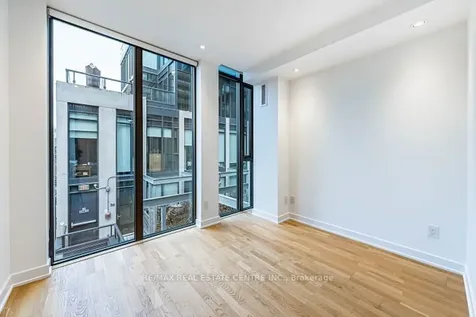 8 Dovercourt Road E Toronto ON M6J 0B6