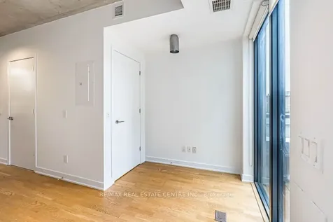 8 Dovercourt Road E Toronto ON M6J 0B6