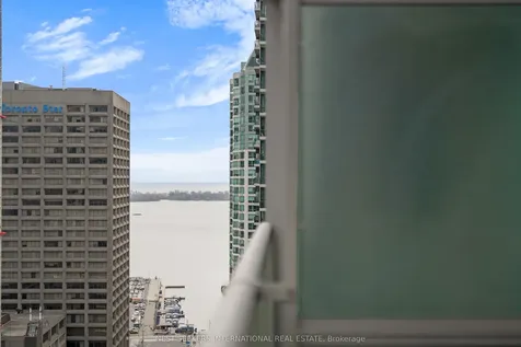18 Yonge Street Toronto ON M5E 1Z8
