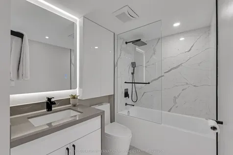 18 Yonge Street Toronto ON M5E 1Z8