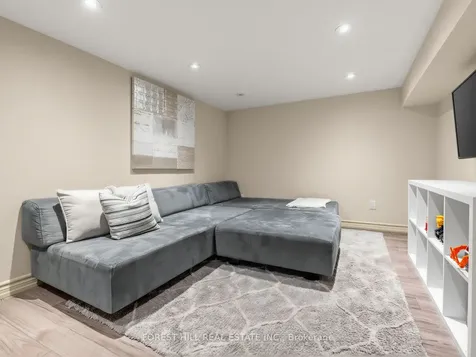 31 Latimer Avenue Toronto ON M5N 2M1