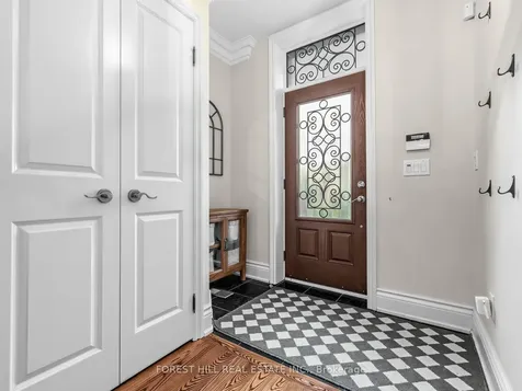31 Latimer Avenue Toronto ON M5N 2M1