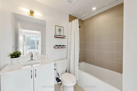 55 Ann O'reilly Road Toronto ON M2J 0E1