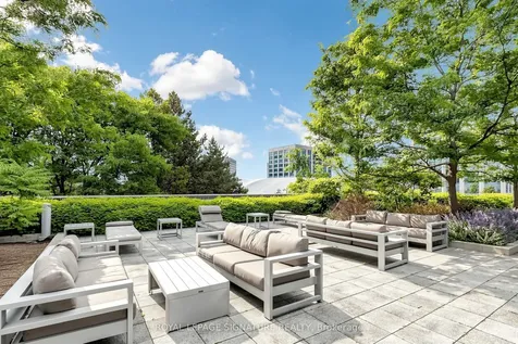 55 Ann O'reilly Road Toronto ON M2J 0E1